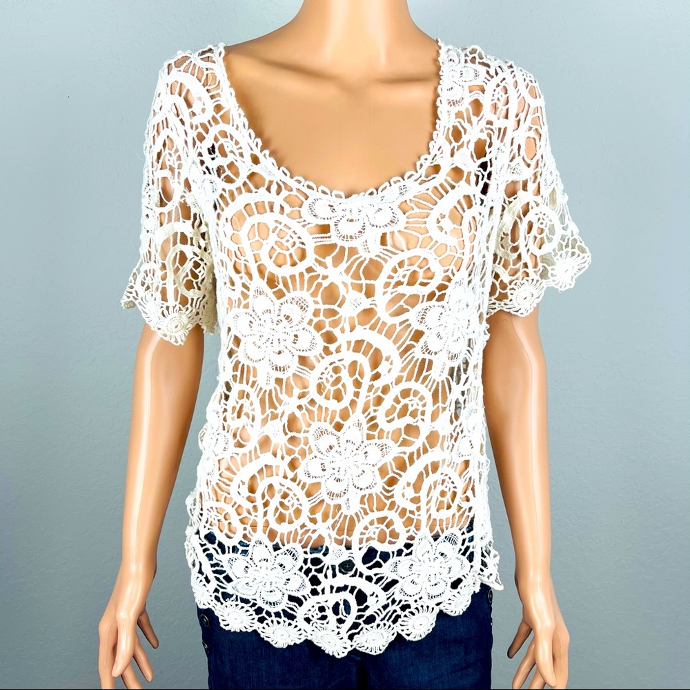 Delusive White Crocheted Swim Coverup Top Medium